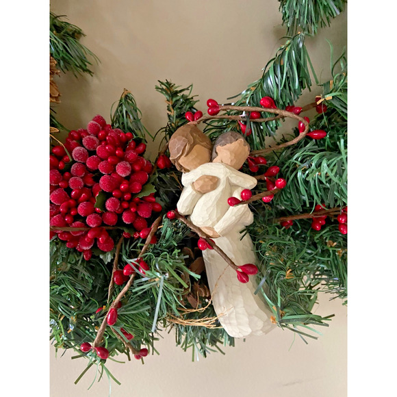 Handmade Willow Tree Angel Christmas 21" Wreath With Plaid Bow And Red Accents - Picture 5 of 11